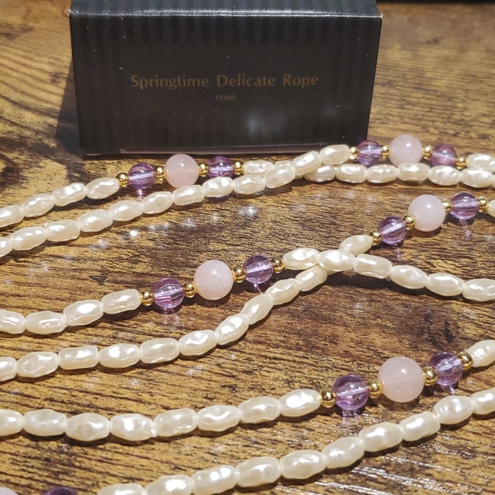 Avon necklace